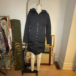 Lululemon Waterproof Goose Down Puffer Parka, sz 4/small